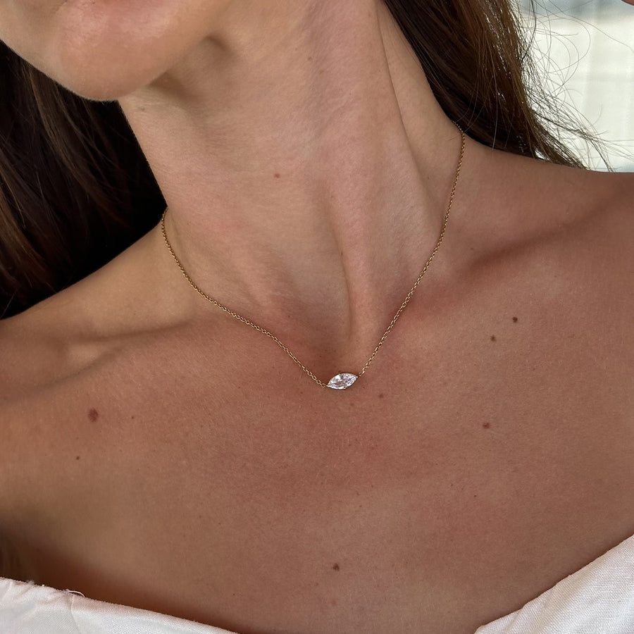 Floating Marquise Kristall Halsband 18K Guldplätering
