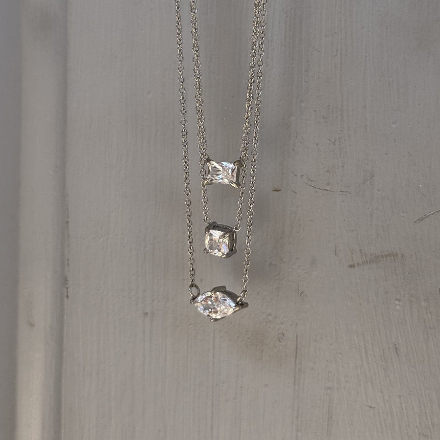 Floating Marquise Kristall Halsband Silverfärgad