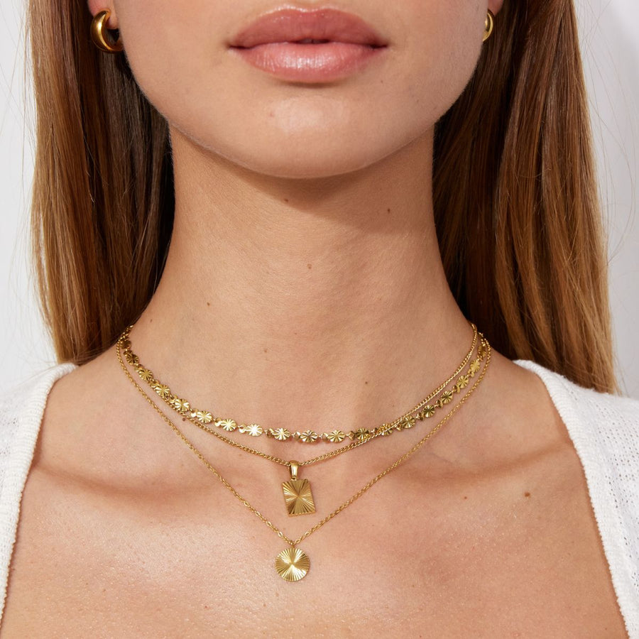 Sun Kiss Fyrkant Halsband Liten 18K Guldplätering