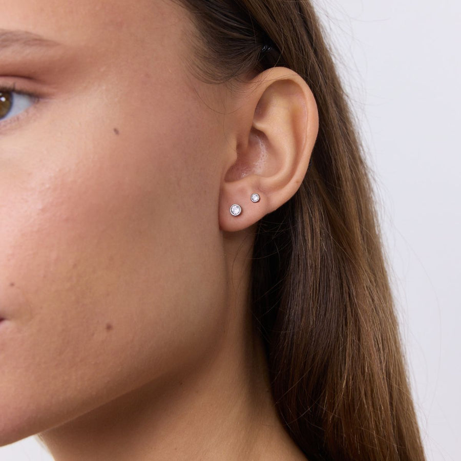 Krystal Stud Øreringe Sølvfarvet 2mm